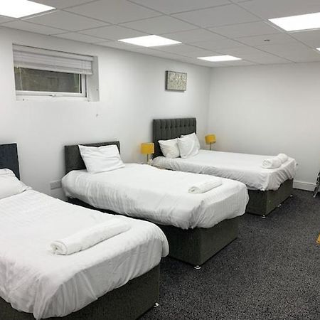 Huge Studio Close To City Centre With Free Secure Parking Leeds  Ngoại thất bức ảnh
